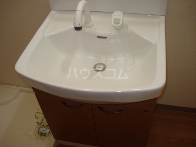 13/30 洗面