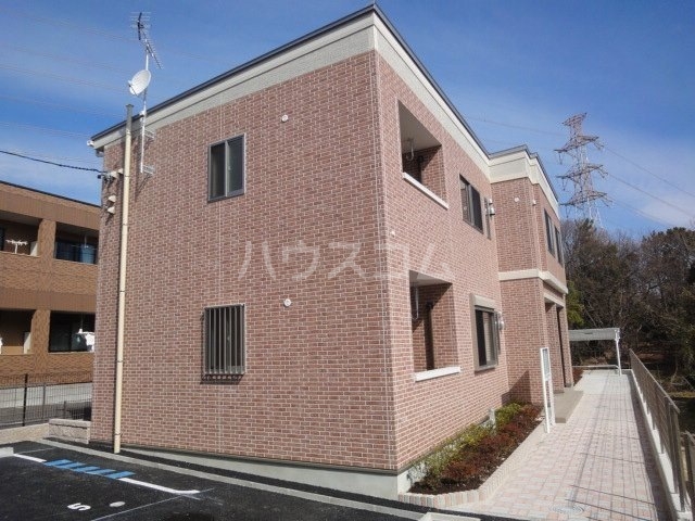 18/24 エントランス