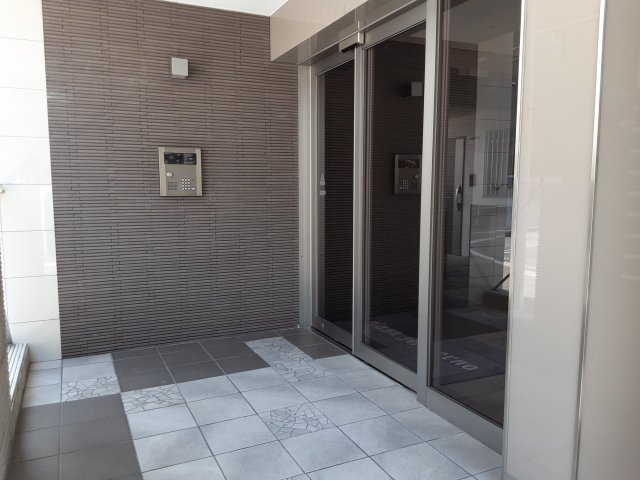 29/30 エントランス