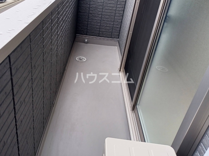 18/23 バルコニー