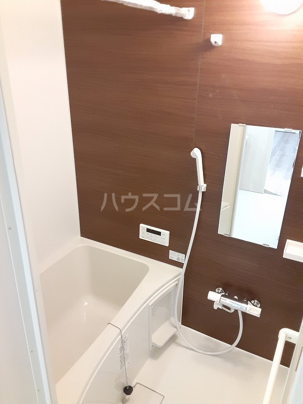 13/30 浴室