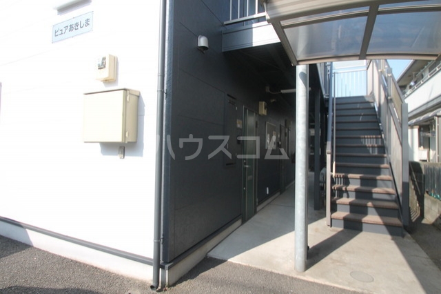 13/23 エントランス