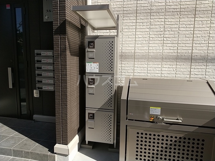 14/22 エントランス