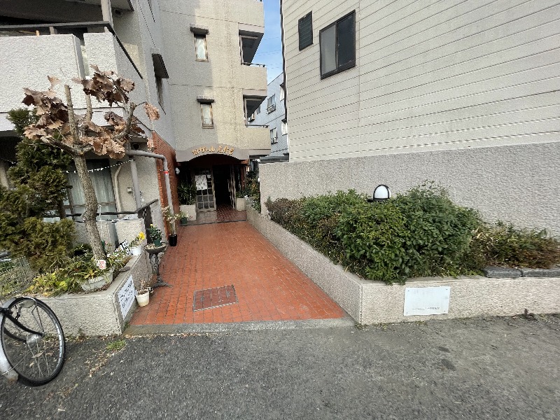 21/24 エントランス