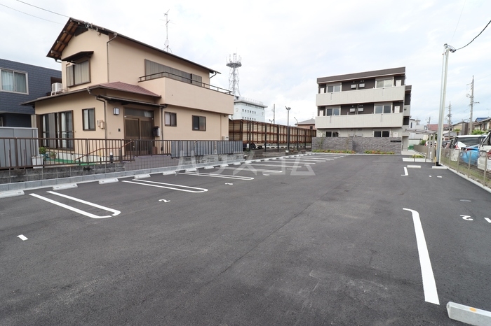 18/19 駐車場