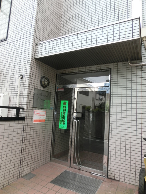 2/3 エントランス