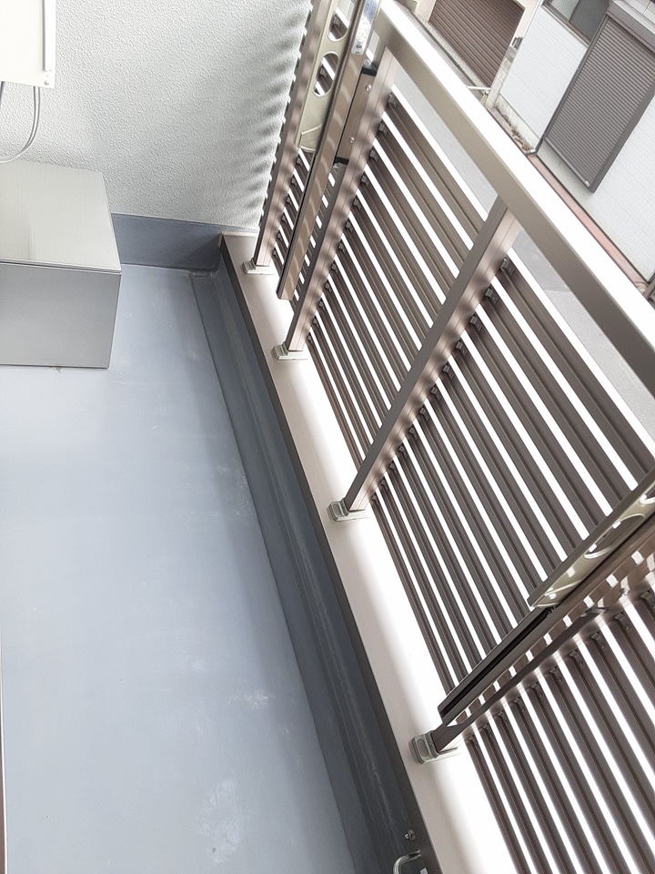 13/22 バルコニー