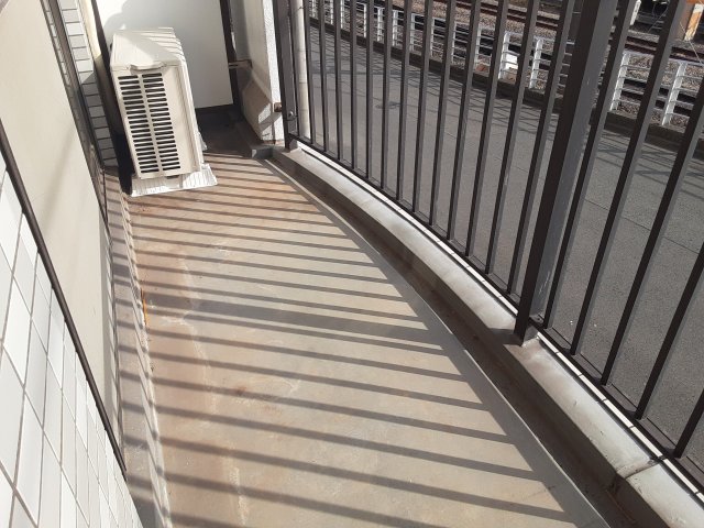 21/28 バルコニー