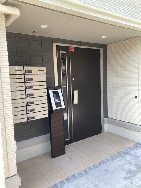 28/29 エントランス