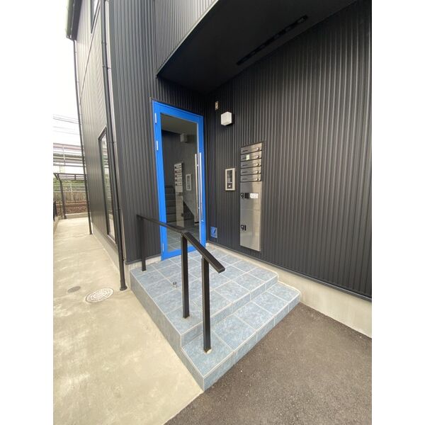 22/30 エントランス