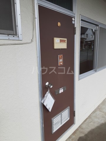 26/28 エントランス