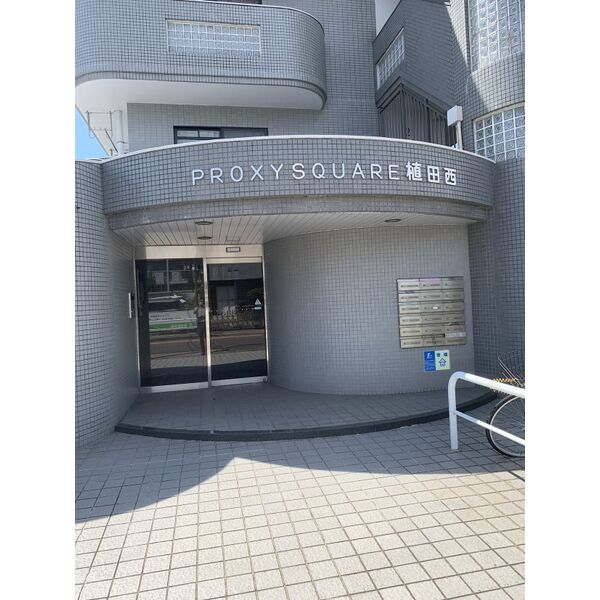 19/25 エントランス