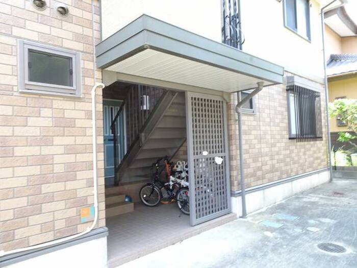 16/22 エントランス