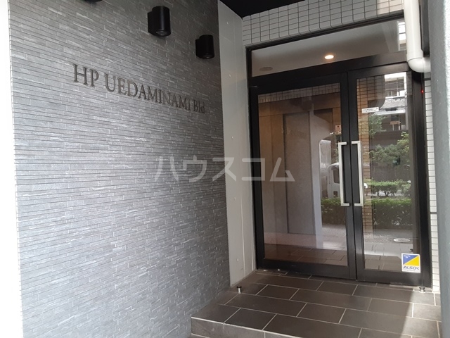 24/27 エントランス