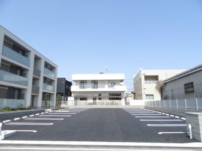 26/30 駐車場