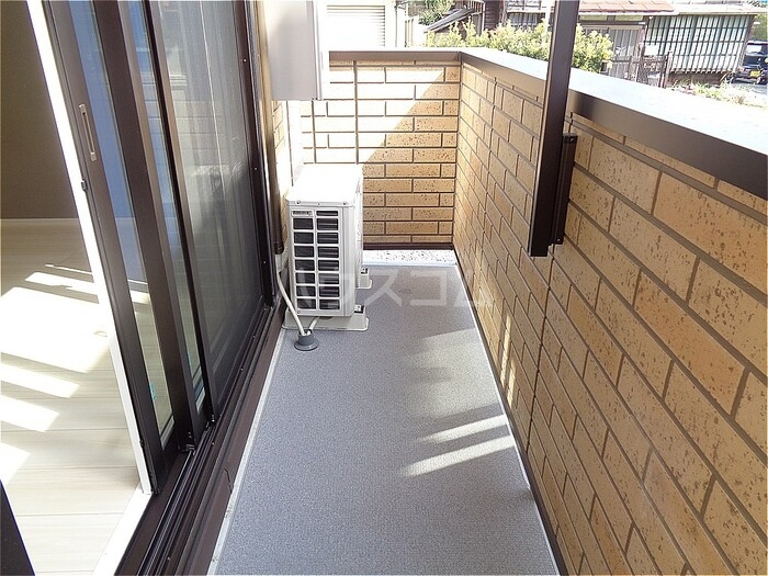 13/18 バルコニー