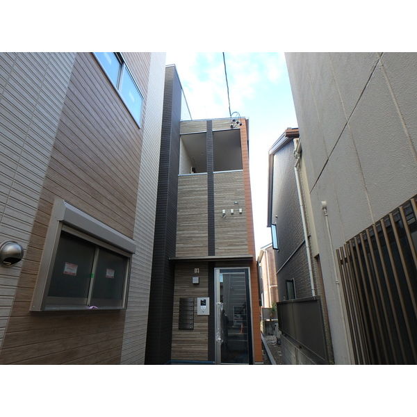 14/19 エントランス