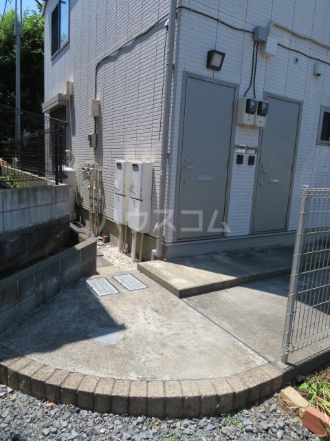 17/28 エントランス