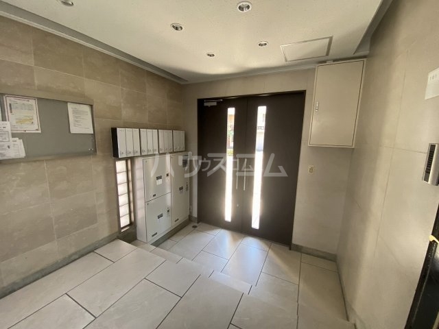 14/22 エントランス