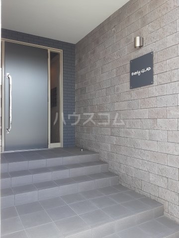 21/28 エントランス