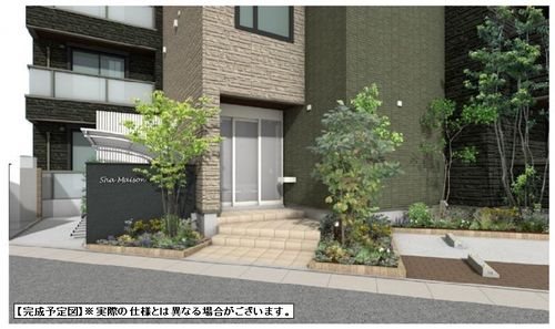 24/28 エントランス