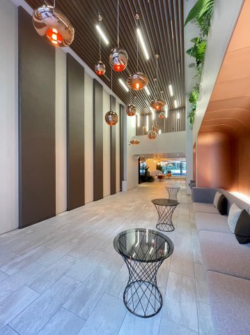 26/30 エントランス