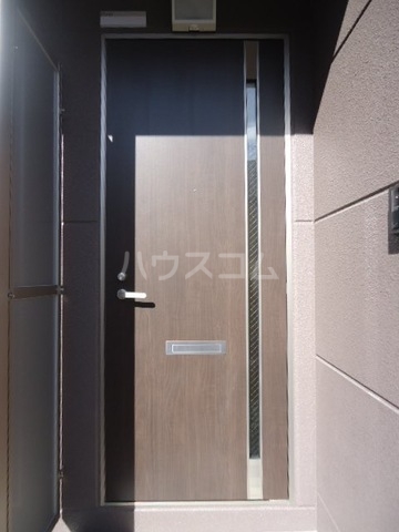 16/18 エントランス