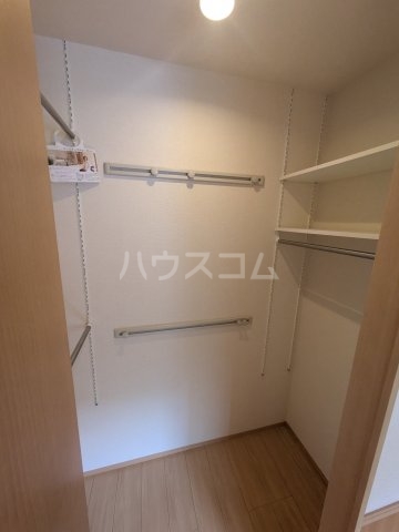 13/30 収納