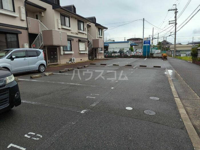 14/15 駐車場