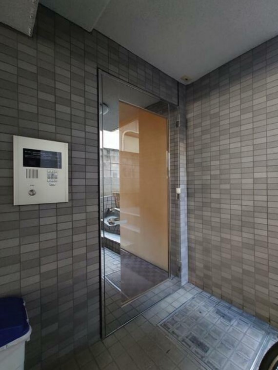 16/24 エントランス