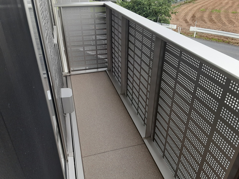 13/30 バルコニー