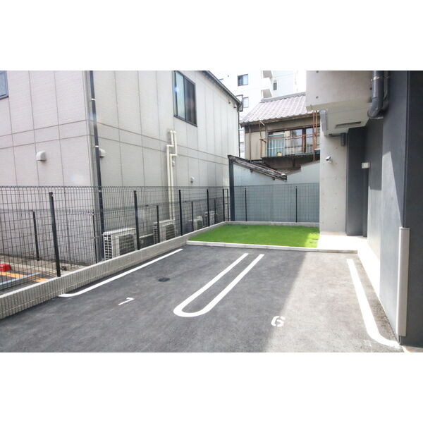 16/26 駐車場