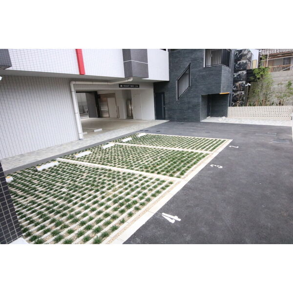 17/26 駐車場