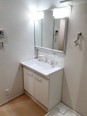 18/30 洗面