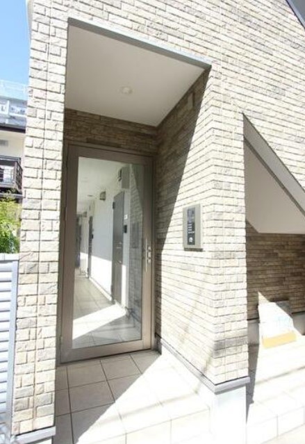 2/3 エントランス