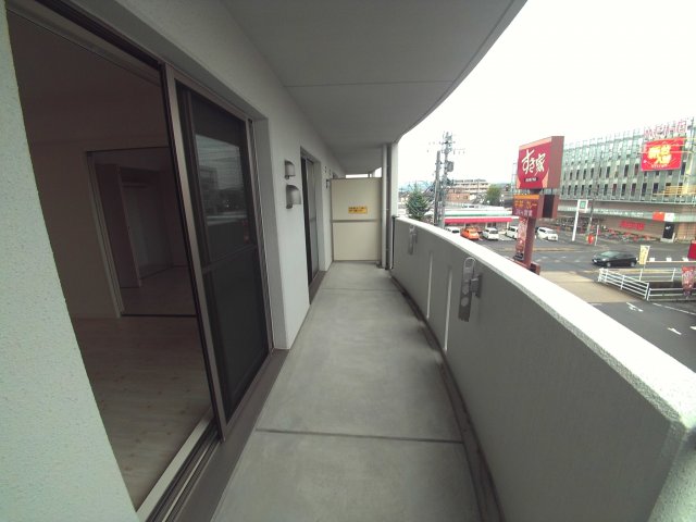 21/30 バルコニー