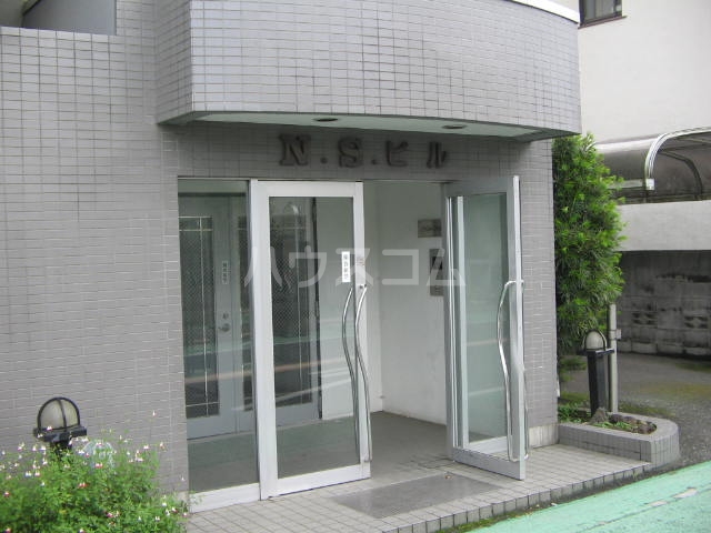 4/4 エントランス