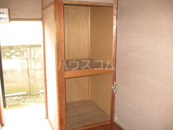 18/27 エントランス