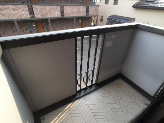 13/19 バルコニー