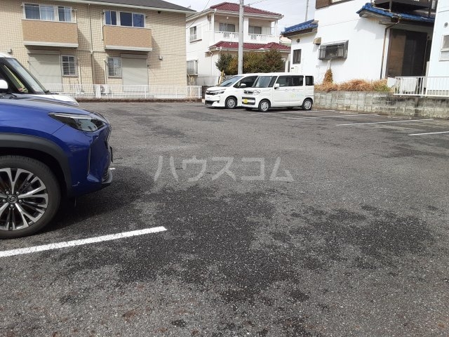 22/30 駐車場