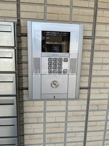 17/18 エントランス