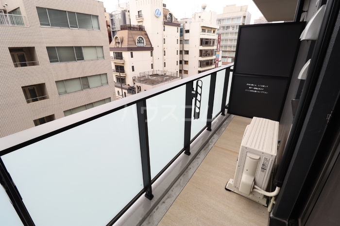 18/28 バルコニー