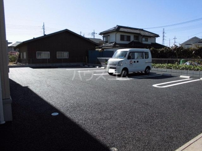 15/22 駐車場
