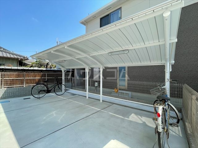 26/30 駐車場