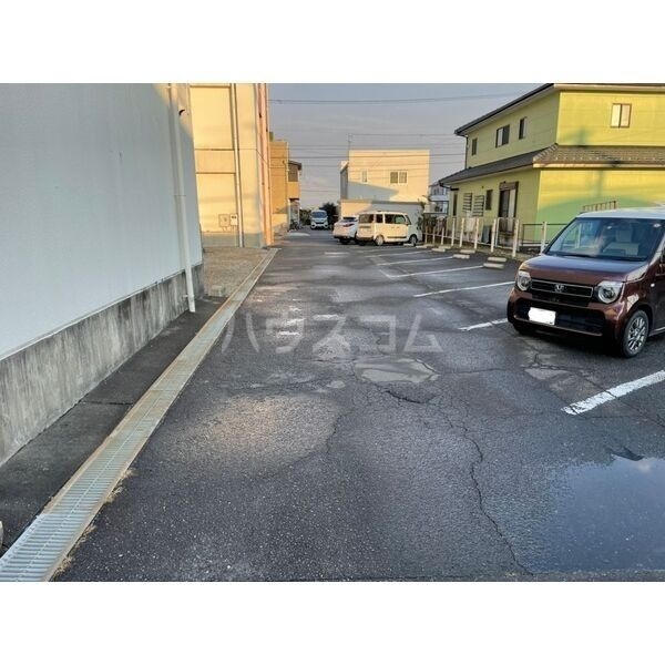 3/4 駐車場