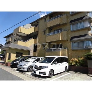16/21 駐車場