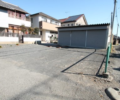 2/5 駐車場
