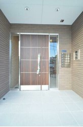 14/22 エントランス