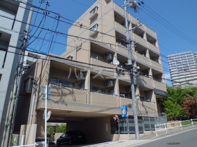 21/29 エントランス
