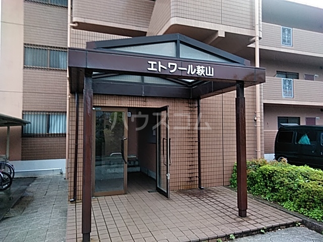 22/30 エントランス